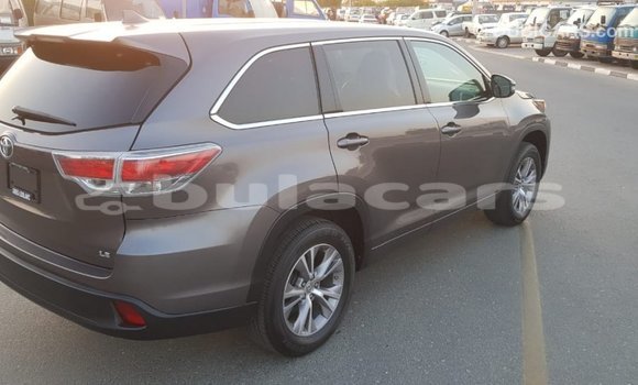 Buy Import Toyota Highlander Grey Car in Import - Dubai in Central Buy Import Toyota Highlander Grey Car in Import - Dubai in Central