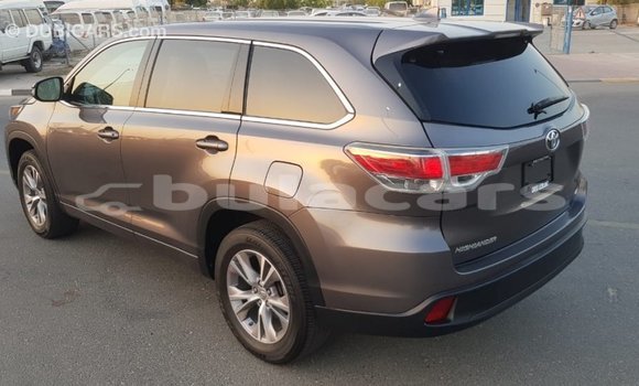Buy Import Toyota Highlander Grey Car in Import - Dubai in Central Buy Import Toyota Highlander Grey Car in Import - Dubai in Central