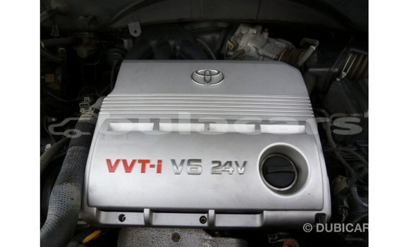 Acheter Import Voiture Toyota Harrier Noir à Import - Dubai, Central Acheter Import Voiture Toyota Harrier Noir à Import - Dubai, Central