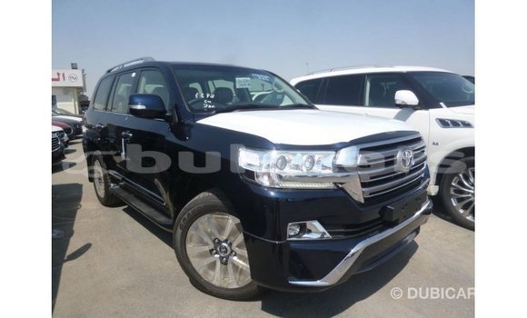 Acheter Import Voiture Toyota Land Cruiser Bleu à Import - Dubai, Central Acheter Import Voiture Toyota Land Cruiser Bleu à Import - Dubai, Central