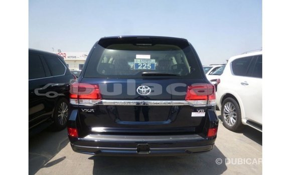 Acheter Import Voiture Toyota Land Cruiser Bleu à Import - Dubai, Central Acheter Import Voiture Toyota Land Cruiser Bleu à Import - Dubai, Central