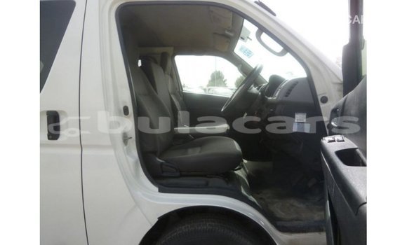 Buy Import Toyota Hiace White Car in Import - Dubai in Central Buy Import Toyota Hiace White Car in Import - Dubai in Central