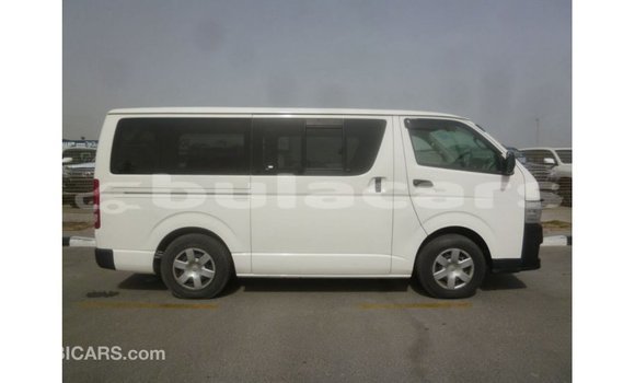 Buy Import Toyota Hiace White Car in Import - Dubai in Central Buy Import Toyota Hiace White Car in Import - Dubai in Central
