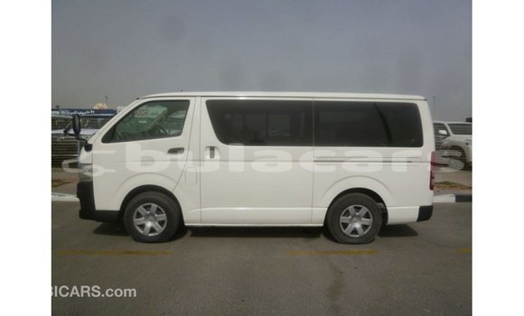 Buy Import Toyota Hiace White Car in Import - Dubai in Central Buy Import Toyota Hiace White Car in Import - Dubai in Central