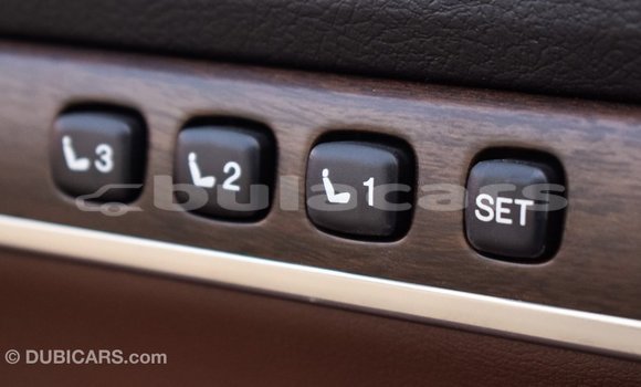 Acheter Import Voiture Toyota Land Cruiser Noir à Import - Dubai, Central Acheter Import Voiture Toyota Land Cruiser Noir à Import - Dubai, Central