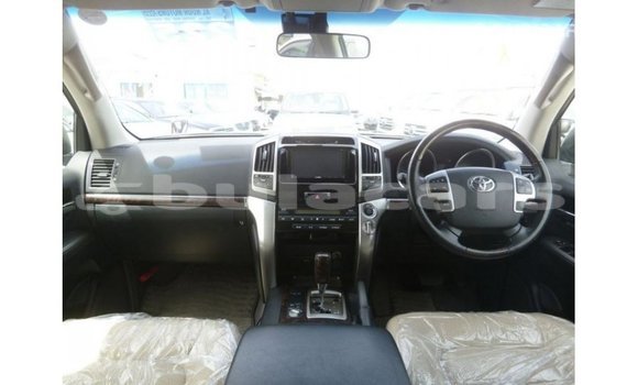 Buy Import Toyota Land Cruiser Grey Car in Import - Dubai in Central Buy Import Toyota Land Cruiser Grey Car in Import - Dubai in Central