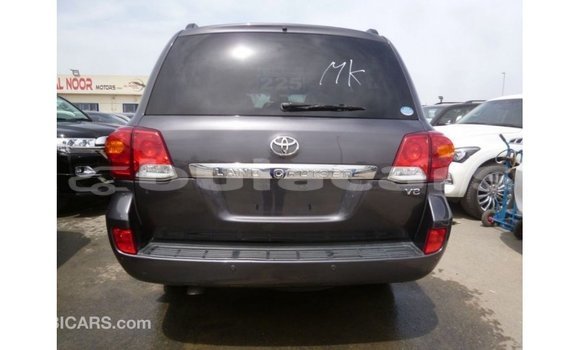 Buy Import Toyota Land Cruiser Grey Car in Import - Dubai in Central Buy Import Toyota Land Cruiser Grey Car in Import - Dubai in Central