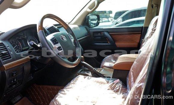 Buy Import Toyota Land Cruiser Black Car in Import - Dubai in Central Buy Import Toyota Land Cruiser Black Car in Import - Dubai in Central