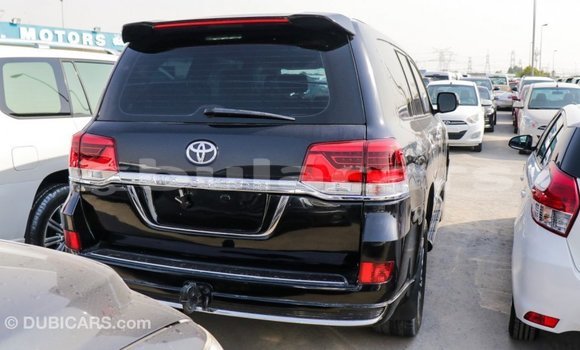 Buy Import Toyota Land Cruiser Black Car in Import - Dubai in Central Buy Import Toyota Land Cruiser Black Car in Import - Dubai in Central