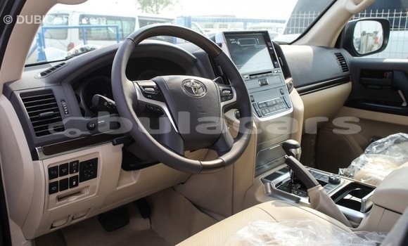 Buy Import Toyota Land Cruiser Grey Car in Import - Dubai in Central Buy Import Toyota Land Cruiser Grey Car in Import - Dubai in Central