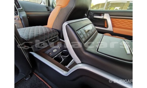 Buy Import Toyota Land Cruiser Black Car in Import - Dubai in Central Buy Import Toyota Land Cruiser Black Car in Import - Dubai in Central