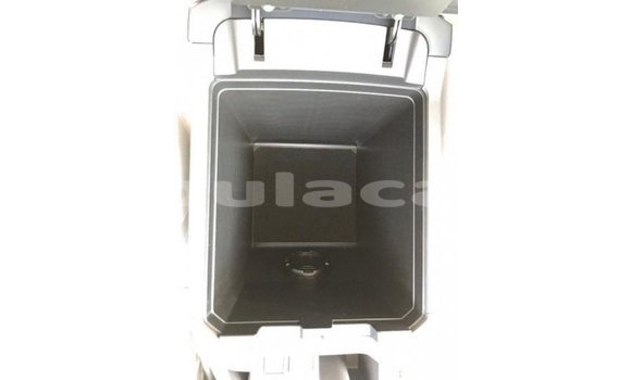 Acheter Import Voiture Toyota Prado Noir à Import - Dubai, Central Acheter Import Voiture Toyota Prado Noir à Import - Dubai, Central