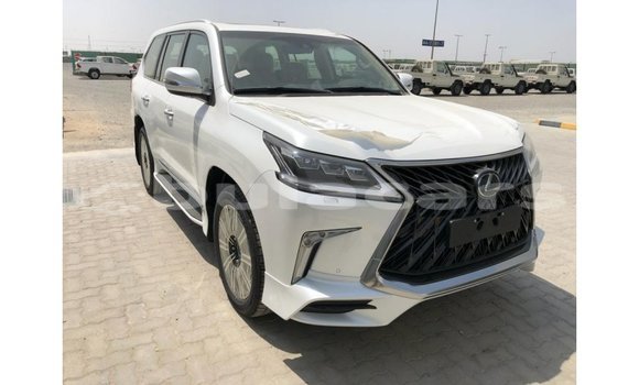 Acheter Import Voiture Lexus LX Blanc à Import - Dubai, Central Acheter Import Voiture Lexus LX Blanc à Import - Dubai, Central