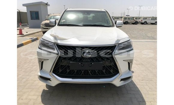 Acheter Import Voiture Lexus LX Blanc à Import - Dubai, Central Acheter Import Voiture Lexus LX Blanc à Import - Dubai, Central