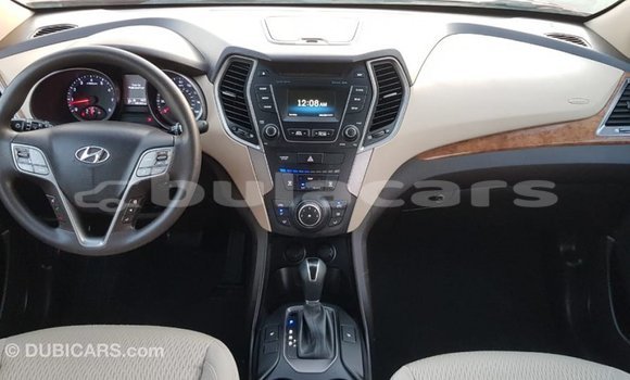 Buy Import Hyundai Santa Fe Other Car in Import - Dubai in Central Buy Import Hyundai Santa Fe Other Car in Import - Dubai in Central