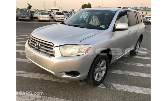Buy Import Toyota Highlander Grey Car in Import - Dubai in Central Buy Import Toyota Highlander Grey Car in Import - Dubai in Central