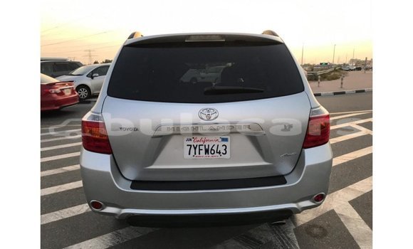 Buy Import Toyota Highlander Grey Car in Import - Dubai in Central Buy Import Toyota Highlander Grey Car in Import - Dubai in Central