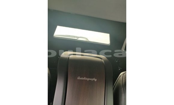 Acheter Import Voiture Toyota Land Cruiser Noir à Import - Dubai, Central Acheter Import Voiture Toyota Land Cruiser Noir à Import - Dubai, Central