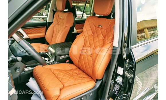 Buy Import Toyota Land Cruiser Black Car in Import - Dubai in Central Buy Import Toyota Land Cruiser Black Car in Import - Dubai in Central