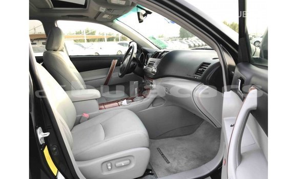Buy Import Toyota Highlander Black Car in Import - Dubai in Central Buy Import Toyota Highlander Black Car in Import - Dubai in Central