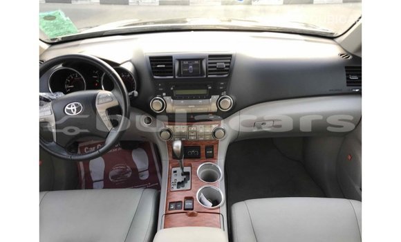 Buy Import Toyota Highlander Black Car in Import - Dubai in Central Buy Import Toyota Highlander Black Car in Import - Dubai in Central