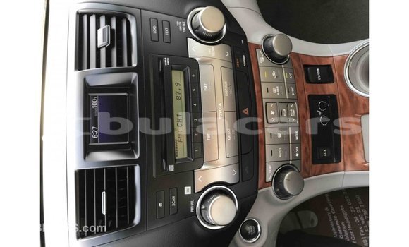 Buy Import Toyota Highlander Black Car in Import - Dubai in Central Buy Import Toyota Highlander Black Car in Import - Dubai in Central