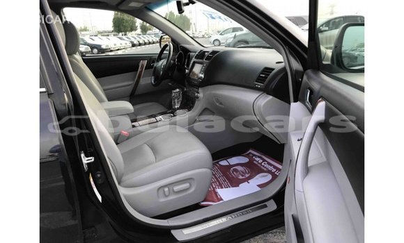 Buy Import Toyota Highlander Black Car in Import - Dubai in Central Buy Import Toyota Highlander Black Car in Import - Dubai in Central
