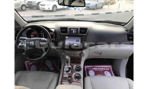 Buy Import Toyota Highlander Black Car in Import - Dubai in Central Buy Import Toyota Highlander Black Car in Import - Dubai in Central