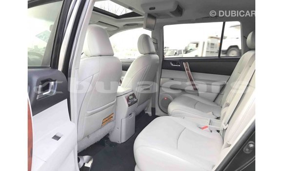 Buy Import Toyota Highlander Black Car in Import - Dubai in Central Buy Import Toyota Highlander Black Car in Import - Dubai in Central