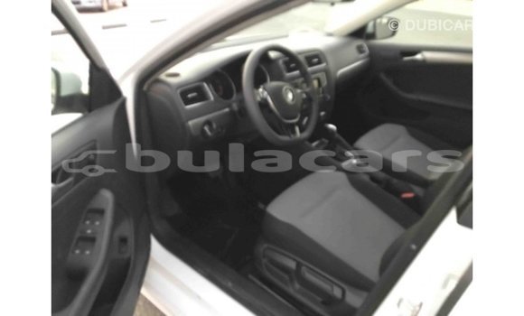 Buy Import Volkswagen Jetta White Car in Import - Dubai in Central Buy Import Volkswagen Jetta White Car in Import - Dubai in Central