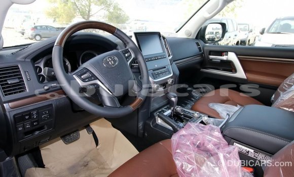 Buy Import Toyota Land Cruiser Black Car in Import - Dubai in Central Buy Import Toyota Land Cruiser Black Car in Import - Dubai in Central