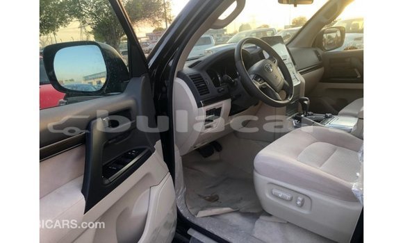 Buy Import Toyota Land Cruiser Black Car in Import - Dubai in Central Buy Import Toyota Land Cruiser Black Car in Import - Dubai in Central