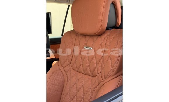 Acheter Import Voiture Toyota Land Cruiser Noir à Import - Dubai, Central Acheter Import Voiture Toyota Land Cruiser Noir à Import - Dubai, Central