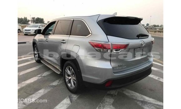 Buy Import Toyota Highlander Grey Car in Import - Dubai in Central Buy Import Toyota Highlander Grey Car in Import - Dubai in Central