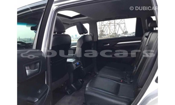 Buy Import Toyota Highlander Grey Car in Import - Dubai in Central Buy Import Toyota Highlander Grey Car in Import - Dubai in Central