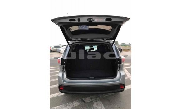 Buy Import Toyota Highlander Grey Car in Import - Dubai in Central Buy Import Toyota Highlander Grey Car in Import - Dubai in Central