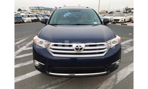 Buy Import Toyota Highlander Blue Car in Import - Dubai in Central Buy Import Toyota Highlander Blue Car in Import - Dubai in Central
