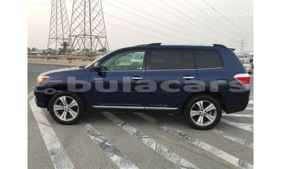 Buy Import Toyota Highlander Blue Car in Import - Dubai in Central Buy Import Toyota Highlander Blue Car in Import - Dubai in Central
