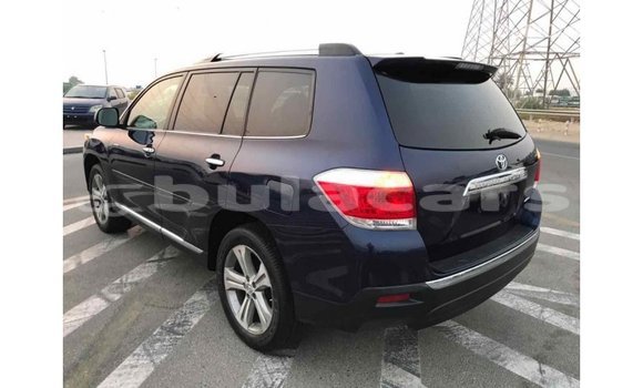 Buy Import Toyota Highlander Blue Car in Import - Dubai in Central Buy Import Toyota Highlander Blue Car in Import - Dubai in Central