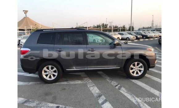 Buy Import Toyota Highlander Grey Car in Import - Dubai in Central Buy Import Toyota Highlander Grey Car in Import - Dubai in Central