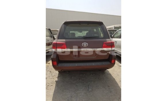 Acheter Import Voiture Toyota Land Cruiser Marron à Import - Dubai, Central Acheter Import Voiture Toyota Land Cruiser Marron à Import - Dubai, Central