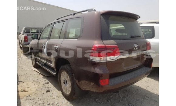 Acheter Import Voiture Toyota Land Cruiser Marron à Import - Dubai, Central Acheter Import Voiture Toyota Land Cruiser Marron à Import - Dubai, Central