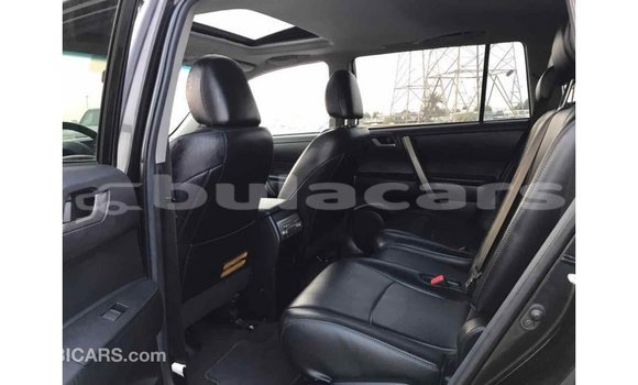 Buy Import Toyota Highlander Black Car in Import - Dubai in Central Buy Import Toyota Highlander Black Car in Import - Dubai in Central