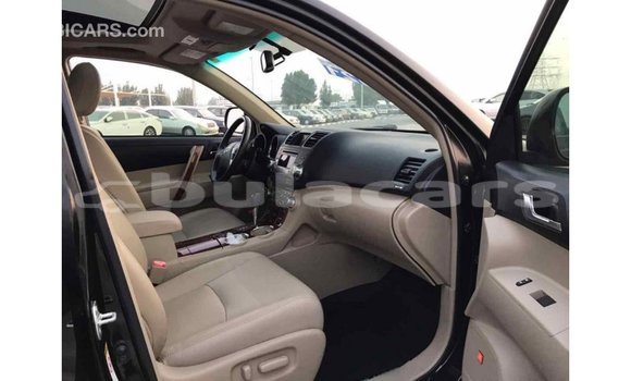 Buy Import Toyota Highlander Black Car in Import - Dubai in Central Buy Import Toyota Highlander Black Car in Import - Dubai in Central