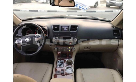 Buy Import Toyota Highlander Black Car in Import - Dubai in Central Buy Import Toyota Highlander Black Car in Import - Dubai in Central