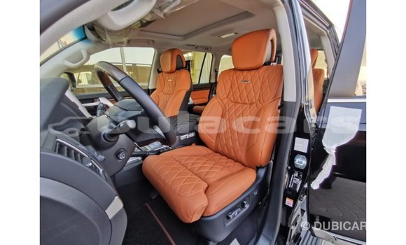 Acheter Import Voiture Toyota Land Cruiser Noir à Import - Dubai, Central Acheter Import Voiture Toyota Land Cruiser Noir à Import - Dubai, Central