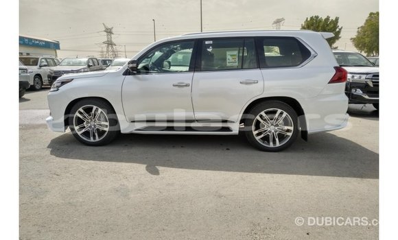 Buy Import Lexus LX White Car in Import - Dubai in Central Buy Import Lexus LX White Car in Import - Dubai in Central