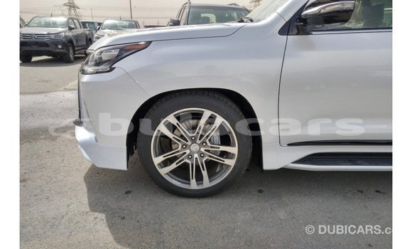 Buy Import Lexus LX White Car in Import - Dubai in Central Buy Import Lexus LX White Car in Import - Dubai in Central