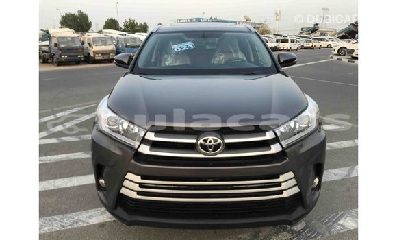 Buy Import Toyota Highlander Grey Car in Import - Dubai in Central Buy Import Toyota Highlander Grey Car in Import - Dubai in Central