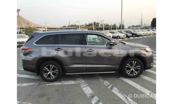 Buy Import Toyota Highlander Grey Car in Import - Dubai in Central Buy Import Toyota Highlander Grey Car in Import - Dubai in Central